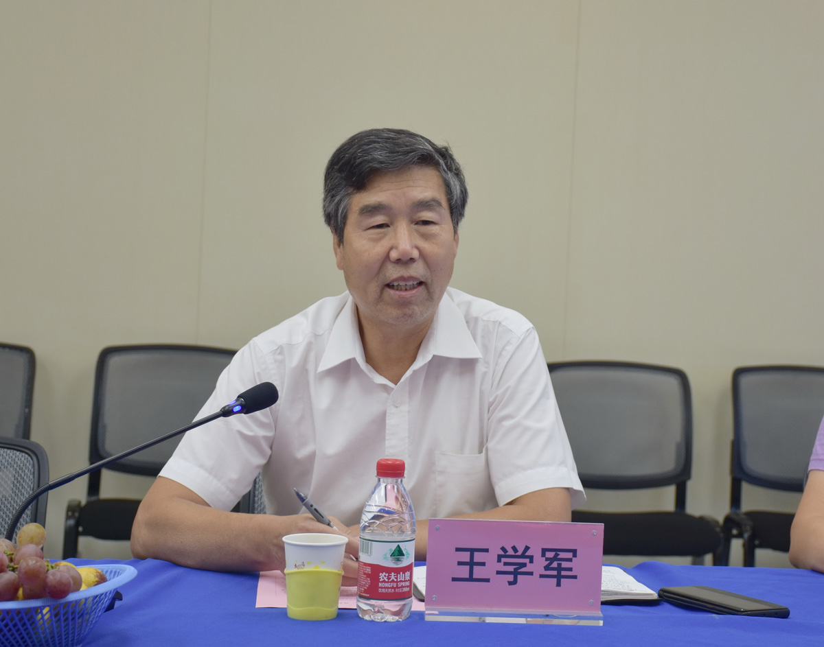 學(xué)軍會長.jpg